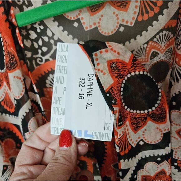 #107 LULAROE- DAPHNE OVERLAYS- VARIOUS COLORS AVAILABLE- SEE BELOW. - Picture 7 of 9